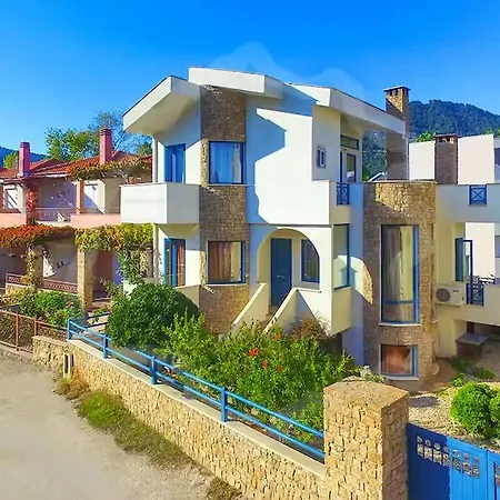 Villa Markella *